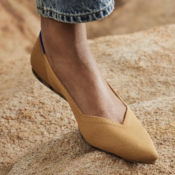 Rothy's The Point in Camel size 9! New without Box - Picture 1 of 8